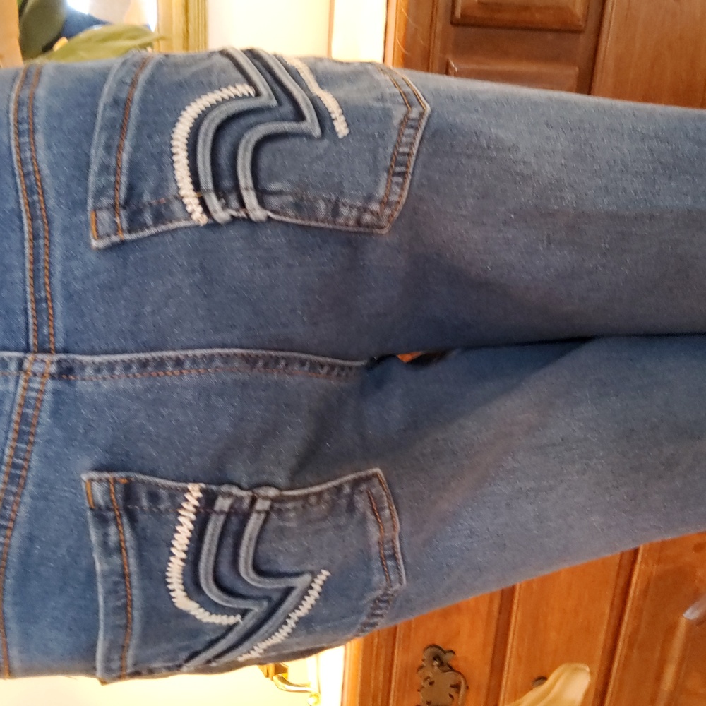 The Pioneer Woman Embroidered Bootcut Jeans -Medium Wash